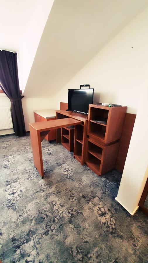 Stay Inn Rediu Valea Lupului  Exterior photo