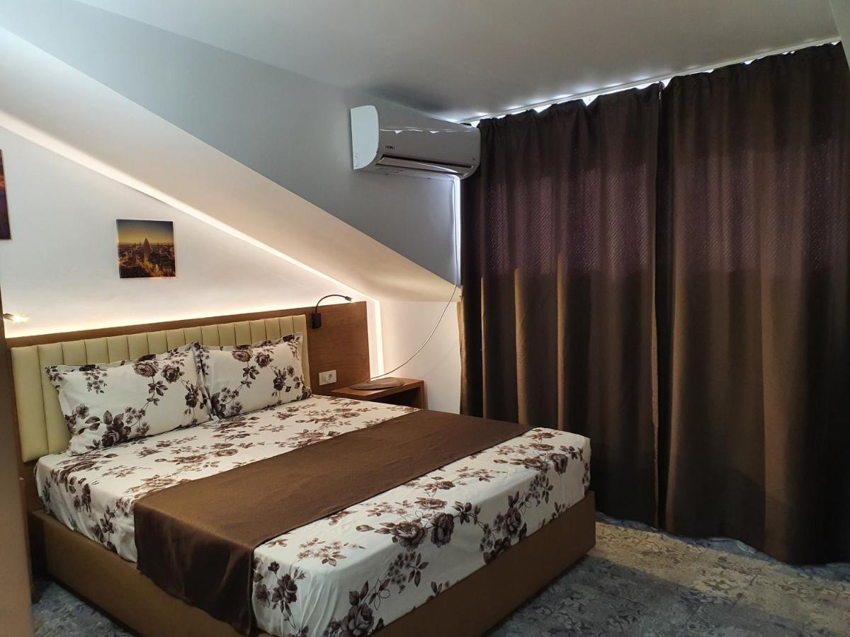 Stay Inn Rediu Valea Lupului  Exterior photo