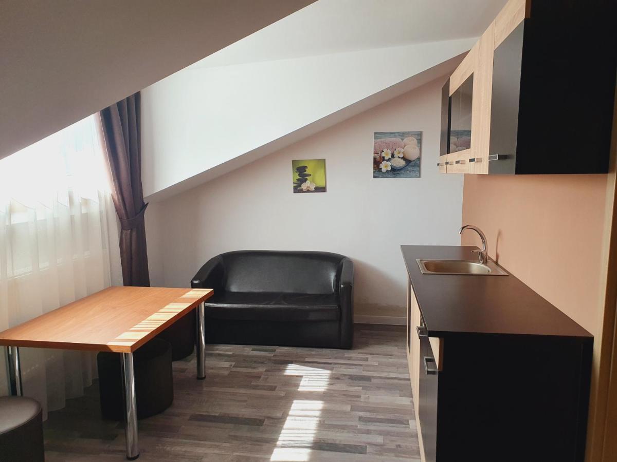 Stay Inn Rediu Valea Lupului  Exterior photo