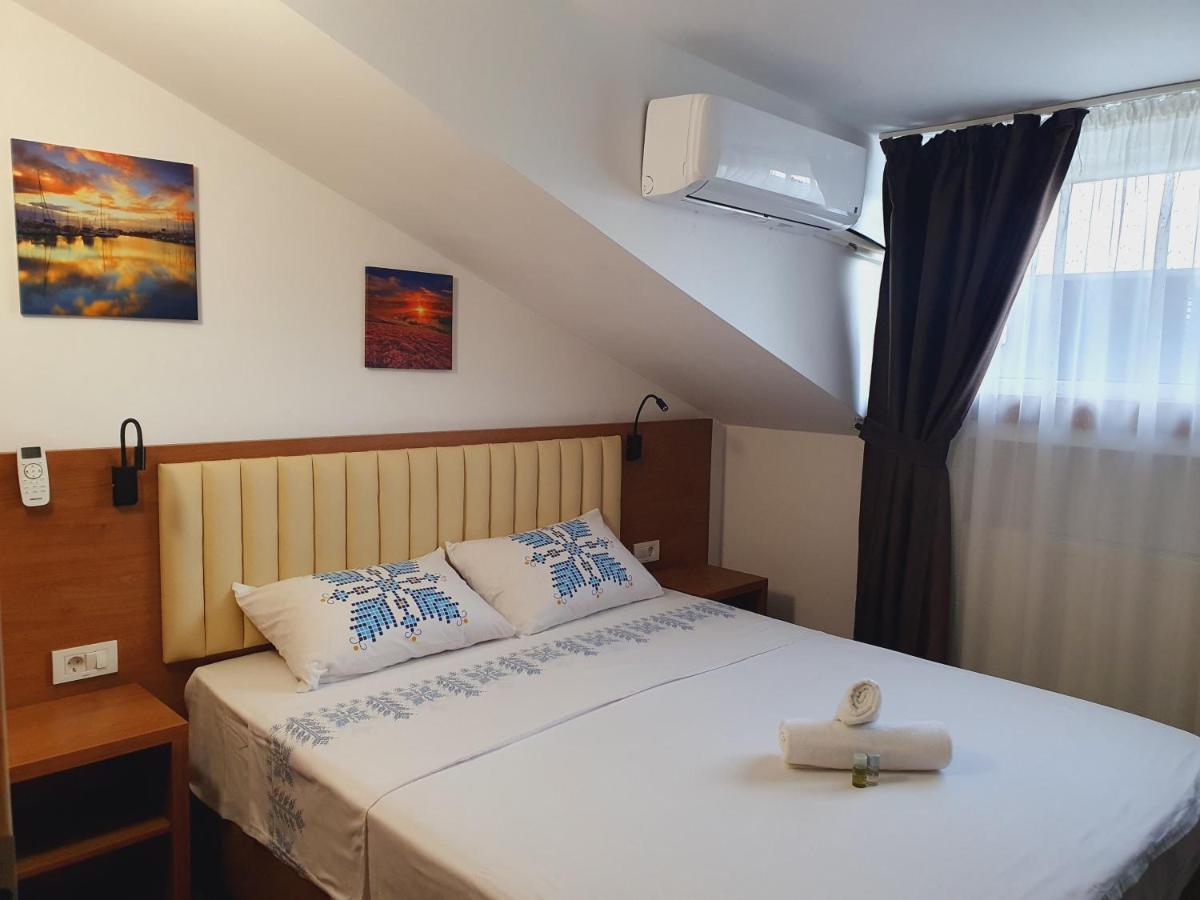 Stay Inn Rediu Valea Lupului  Exterior photo
