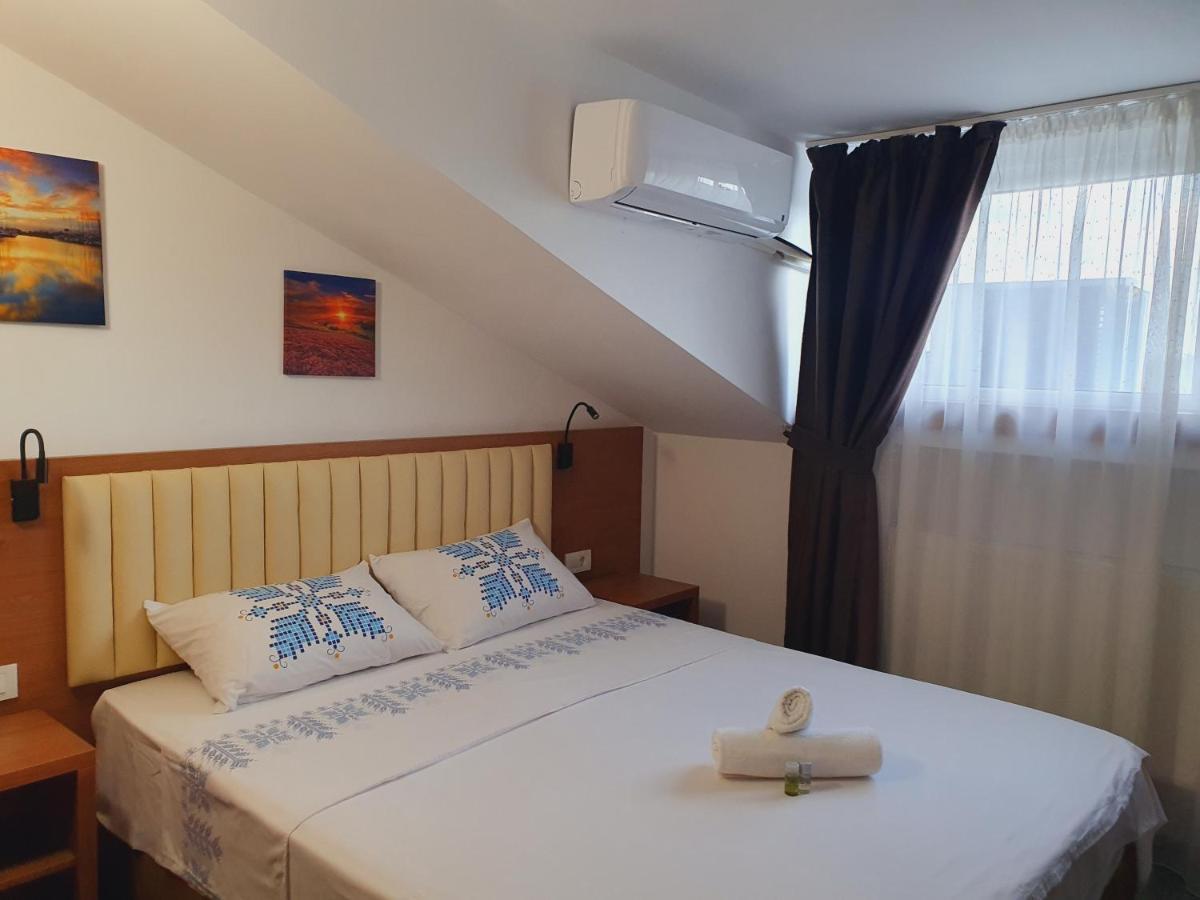 Stay Inn Rediu Valea Lupului  Exterior photo