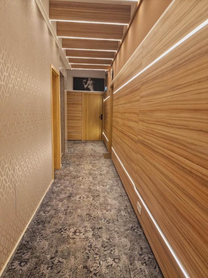 Stay Inn Rediu Valea Lupului  Exterior photo