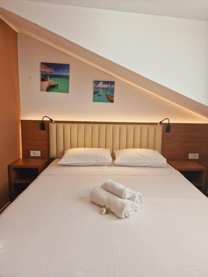 Stay Inn Rediu Valea Lupului  Exterior photo