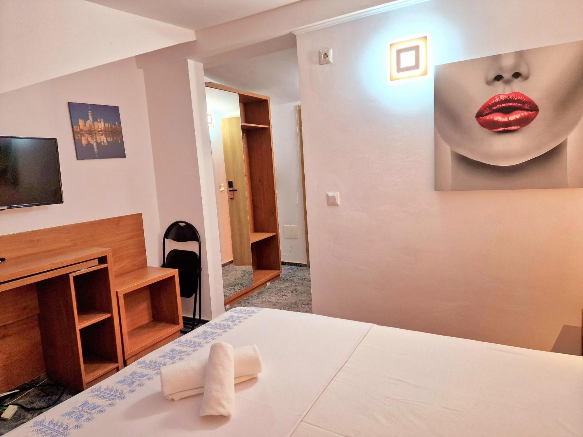 Stay Inn Rediu Valea Lupului  Exterior photo